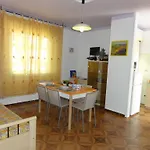 Marilena * Μπιμπιόνε